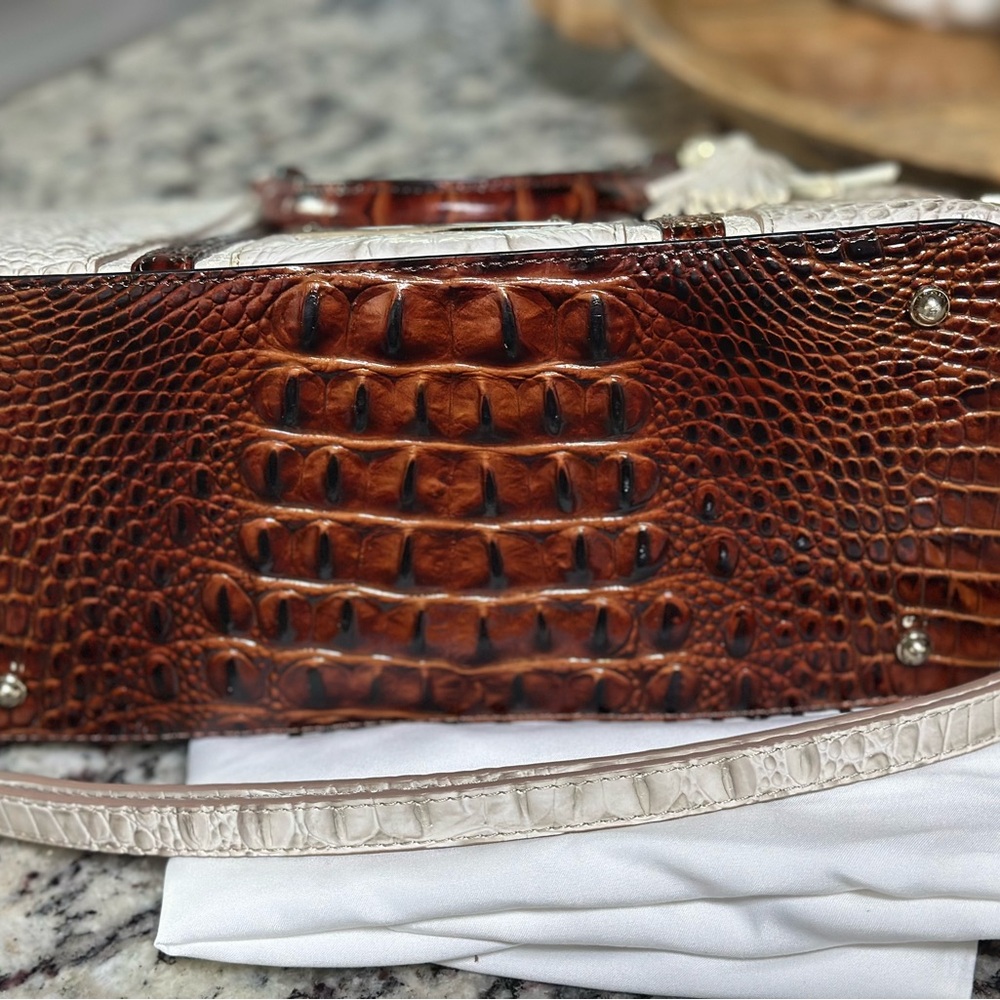 BRAHMIN SEASHELL MEDIUM DUXBURY PURSE/SHOULDER BAG - Picture 5 of 9